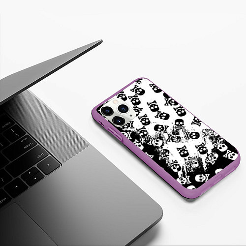 Чехол iPhone 11 Pro матовый Черепа / 3D-Фиолетовый – фото 3
