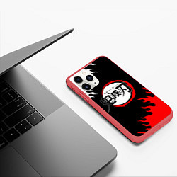 Чехол iPhone 11 Pro матовый KIMETSU NO YAIBA, цвет: 3D-красный — фото 2