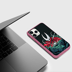 Чехол iPhone 11 Pro матовый Hollow Knight, цвет: 3D-малиновый — фото 2