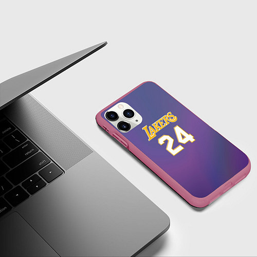 Чехол iPhone 11 Pro матовый Los Angeles Lakers Kobe Brya / 3D-Малиновый – фото 3