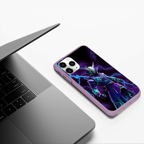 Чехол iPhone 11 Pro матовый FORTNITE / 3D-Сиреневый – фото 3