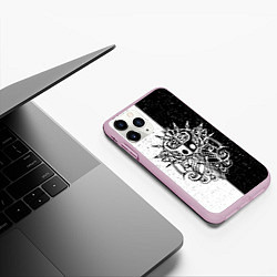 Чехол iPhone 11 Pro матовый Hollow Knight, цвет: 3D-розовый — фото 2