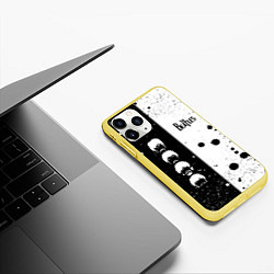 Чехол iPhone 11 Pro матовый Beatles, цвет: 3D-желтый — фото 2