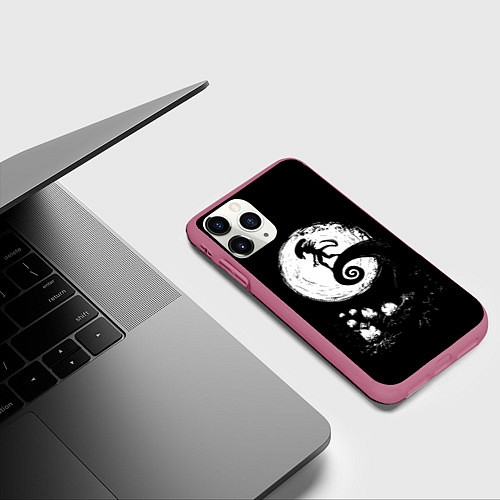 Чехол iPhone 11 Pro матовый ЧУЖОЙ / 3D-Малиновый – фото 3