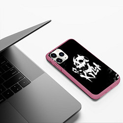 Чехол iPhone 11 Pro матовый KILLER QUEEN, цвет: 3D-малиновый — фото 2