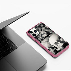 Чехол iPhone 11 Pro матовый ЧЕРЕПА, цвет: 3D-малиновый — фото 2