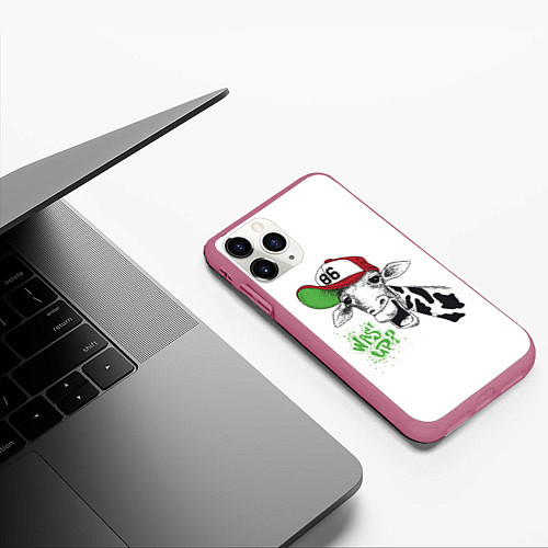 Чехол iPhone 11 Pro матовый Крутой жираф / 3D-Малиновый – фото 3