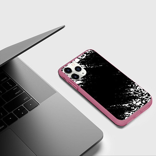 Чехол iPhone 11 Pro матовый БЕЛЫЕ ЧЕРЕПА / 3D-Малиновый – фото 3