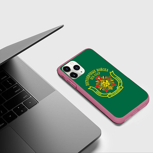 Чехол iPhone 11 Pro матовый Пограничные Войска КГБ СССР / 3D-Малиновый – фото 3