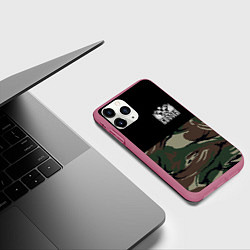Чехол iPhone 11 Pro матовый Russia камуфляж, цвет: 3D-малиновый — фото 2