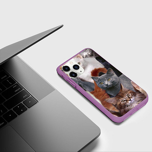 Чехол iPhone 11 Pro матовый КОТЯТКИ / 3D-Фиолетовый – фото 3