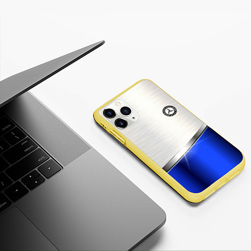 Чехол iPhone 11 Pro матовый MERCEDES-BENZ / 3D-Желтый – фото 3