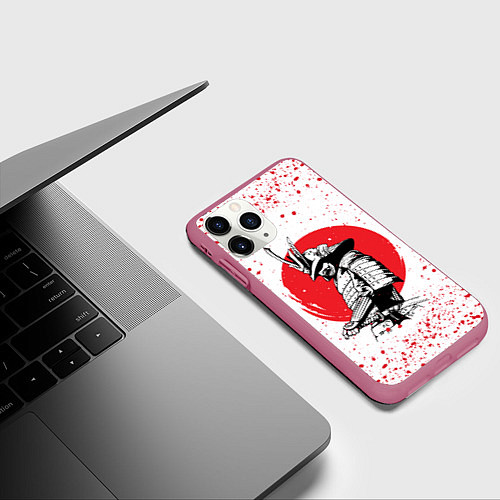 Чехол iPhone 11 Pro матовый Самурай в каплях крови Z / 3D-Малиновый – фото 3
