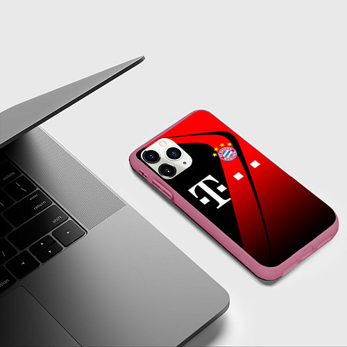 Чехол iPhone 11 Pro матовый FC Bayern Munchen Форма / 3D-Малиновый – фото 3