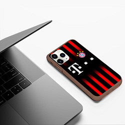 Чехол iPhone 11 Pro матовый FC Bayern Munchen, цвет: 3D-коричневый — фото 2