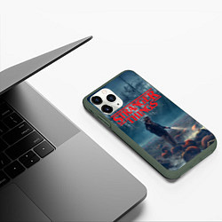 Чехол iPhone 11 Pro матовый Stranger Things, цвет: 3D-темно-зеленый — фото 2