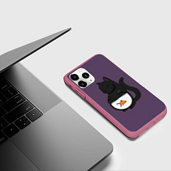 Чехол iPhone 11 Pro матовый Довольный кот, цвет: 3D-малиновый — фото 2