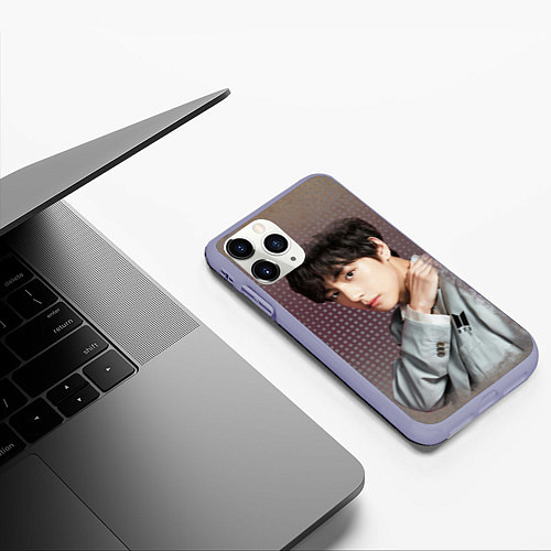 Чехол iPhone 11 Pro матовый BTS Ким Тэ Хён / 3D-Светло-сиреневый – фото 3