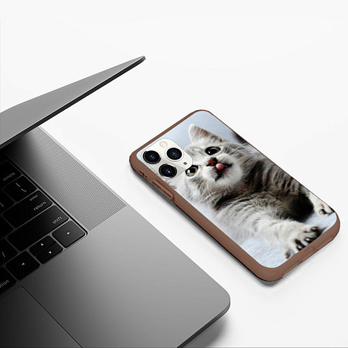 Чехол iPhone 11 Pro матовый Серый котенок / 3D-Коричневый – фото 3