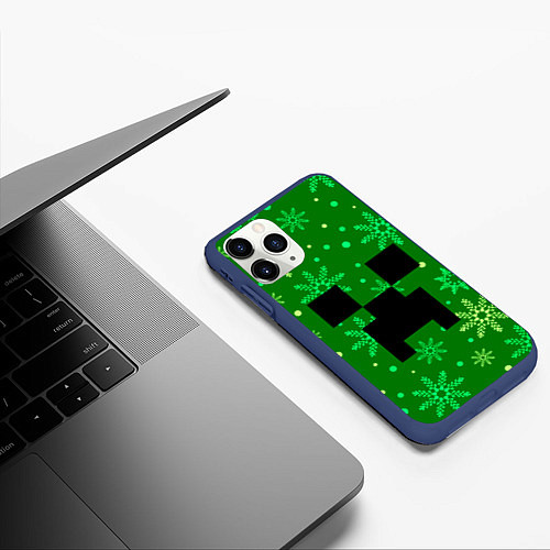 Чехол iPhone 11 Pro матовый ЗИМНИЙ MINECRAFT / 3D-Тёмно-синий – фото 3