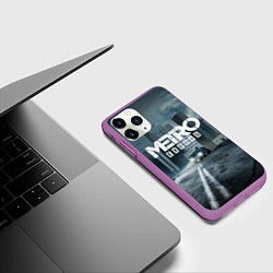 Чехол iPhone 11 Pro матовый Metro Exodus, цвет: 3D-фиолетовый — фото 2