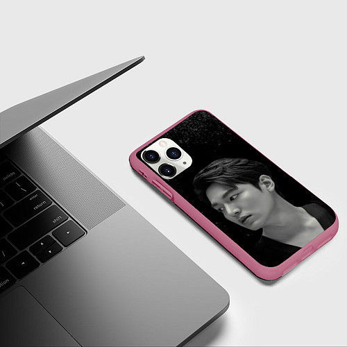 Чехол iPhone 11 Pro матовый Ли Мин Хо Lee Min Ho / 3D-Малиновый – фото 3