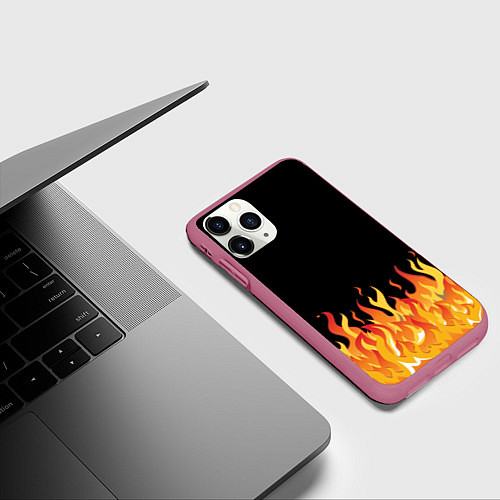 Чехол iPhone 11 Pro матовый ОГОНЬ И НИЧЕГО ЛИШНЕГО / 3D-Малиновый – фото 3
