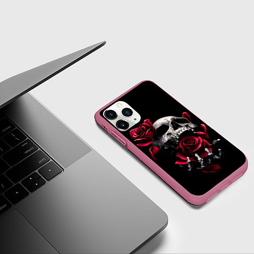 Чехол iPhone 11 Pro матовый ЧЕРЕП И РОЗЫ / 3D-Малиновый – фото 3