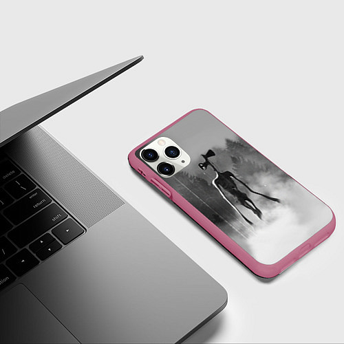 Чехол iPhone 11 Pro матовый Сиреноголовый в Лесу / 3D-Малиновый – фото 3