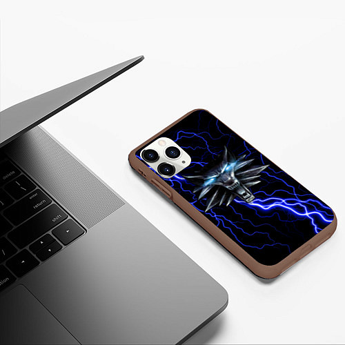 Чехол iPhone 11 Pro матовый THE WITCHER МОЛНИЯ BLUE / 3D-Коричневый – фото 3