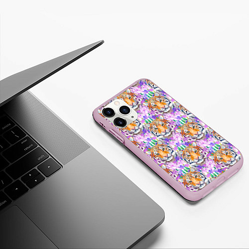 Чехол iPhone 11 Pro матовый Тигр в цветах / 3D-Розовый – фото 3