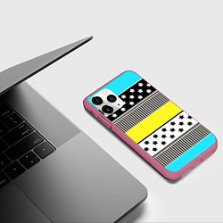 Чехол iPhone 11 Pro матовый Неоновый яркий полосатый узор, цвет: 3D-малиновый — фото 2