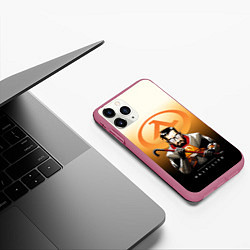 Чехол iPhone 11 Pro матовый FREEMAN HALF-LIFE Z, цвет: 3D-малиновый — фото 2