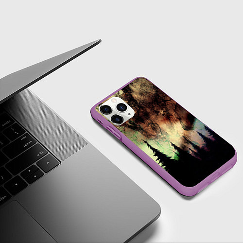 Чехол iPhone 11 Pro матовый СТРАШНЫЙ ЛЕС / 3D-Фиолетовый – фото 3