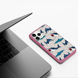 Чехол iPhone 11 Pro матовый Кровожадные акулы паттерн, цвет: 3D-малиновый — фото 2