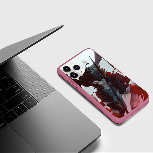 Чехол iPhone 11 Pro матовый Аста в режиме демона черный клевер / 3D-Малиновый – фото 3