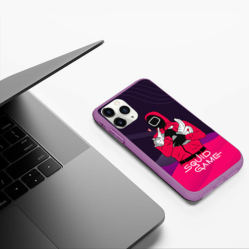 Чехол iPhone 11 Pro матовый Игра в кальмара - с милым котиком / 3D-Фиолетовый – фото 3