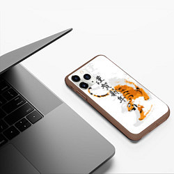 Чехол iPhone 11 Pro матовый Китайский тигр, цвет: 3D-коричневый — фото 2