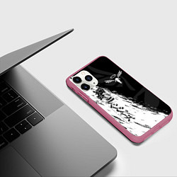 Чехол iPhone 11 Pro матовый ТОКИЙСКИЕ МСТИТЕЛИ WALHALLA КЛАН, цвет: 3D-малиновый — фото 2