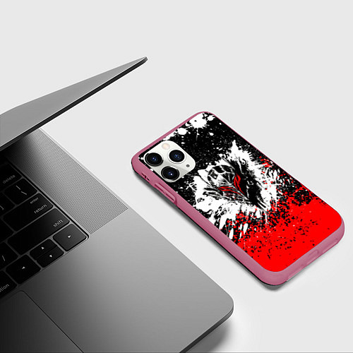 Чехол iPhone 11 Pro матовый Берсерк: Брызги красок / 3D-Малиновый – фото 3