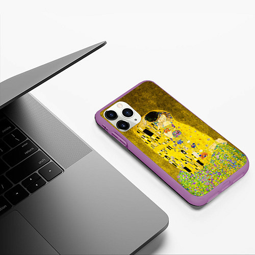 Чехол iPhone 11 Pro матовый Влюблённые поцелуй художник Климт / 3D-Фиолетовый – фото 3