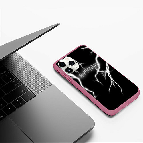 Чехол iPhone 11 Pro матовый GHOSTEMANE Lightning Гостмейн Молния Надпись / 3D-Малиновый – фото 3