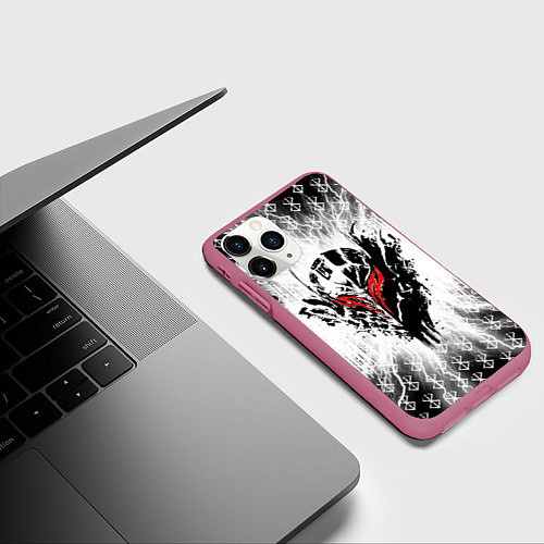 Чехол iPhone 11 Pro матовый Берсерк Berserk / 3D-Малиновый – фото 3