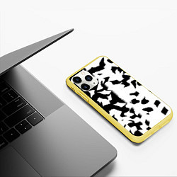 Чехол iPhone 11 Pro матовый Черно-белый камуфляж, цвет: 3D-желтый — фото 2