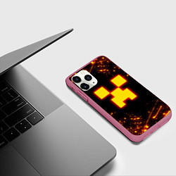 Чехол iPhone 11 Pro матовый ОГНЕННЫЙ КРИПЕР, МАЙНКРАФТ, цвет: 3D-малиновый — фото 2