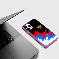 Чехол iPhone 11 Pro матовый РОССИЯ, БРЫЗГИ КРАСОК, ТРИКОЛОР, цвет: 3D-фиолетовый — фото 2