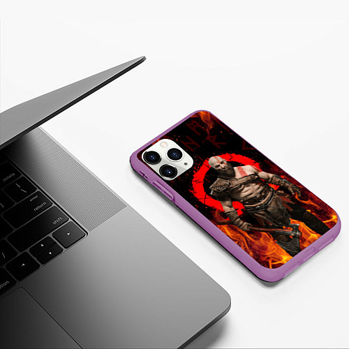 Чехол iPhone 11 Pro матовый GOD OF WAR РАГНАРЁК, КРАТОС В ОГНЕ / 3D-Фиолетовый – фото 3