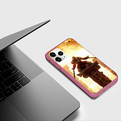 Чехол iPhone 11 Pro матовый GOD OF WAR КРАТОС В ЦЕПЯХ, цвет: 3D-малиновый — фото 2