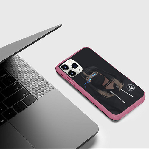 Чехол iPhone 11 Pro матовый Девочка в маске / 3D-Малиновый – фото 3