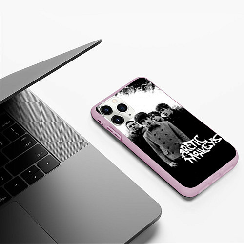 Чехол iPhone 11 Pro матовый Группа Arctic monkeys / 3D-Розовый – фото 3